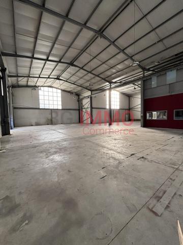 Location / Local Industriel / Bâtiment