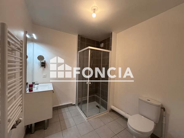 Location Appartement 2 pièces 42.61 m² - 7 RUE JULES MARTIN Chartres 28000