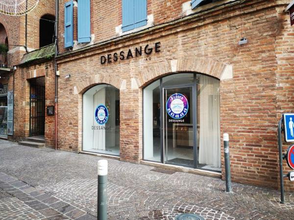 Local commercial Albi - Emplacement et agencement EXCEPTIONNELS !!