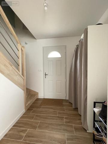 Maison à vendre à Montfort-le-Gesnois dans la Sarthe (72450), ref : 72033-350