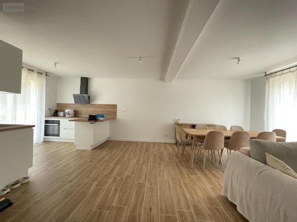 Maison à vendre à Montfort-le-Gesnois dans la Sarthe (72450), ref : 72033-350