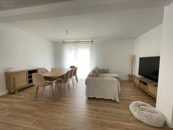 Maison à vendre à Montfort-le-Gesnois dans la Sarthe (72450), ref : 72033-350