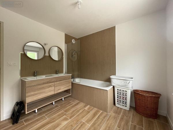 Maison à vendre à Montfort-le-Gesnois dans la Sarthe (72450), ref : 72033-350