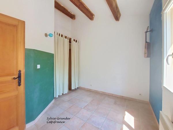 Maison à vendre 4 pièces 70m² MIRAMAS (13) avec extérieur