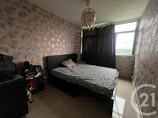 Appartement F4 à vendre  4 pièces - 67,50 m2 EVRY - 91