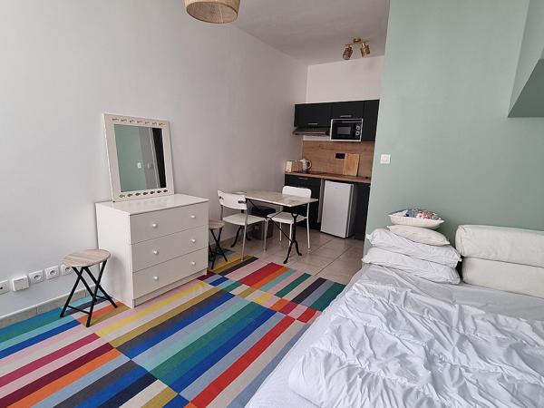 STUDIO MEUBLE - 1 PIECE