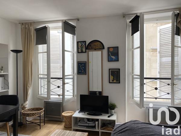 Appartement 1 pièce de 24 m² à Paris (75007)