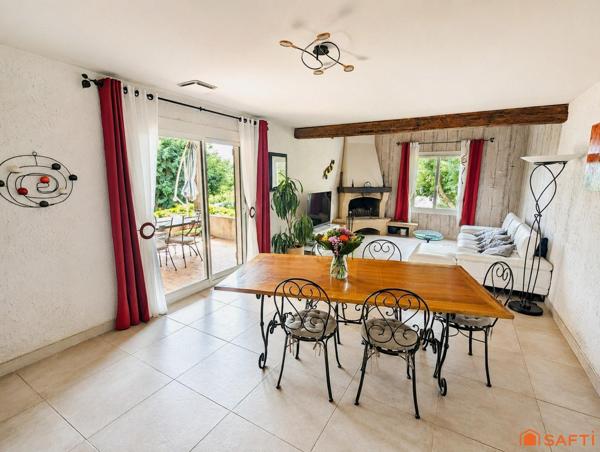 Maison 5 chambres, studio et piscine à Nîmes !