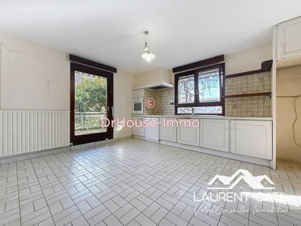 Maison à vendre 9 pièces de 214 m²