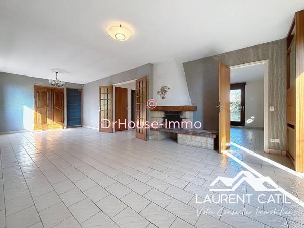 Maison à vendre 9 pièces de 214 m²