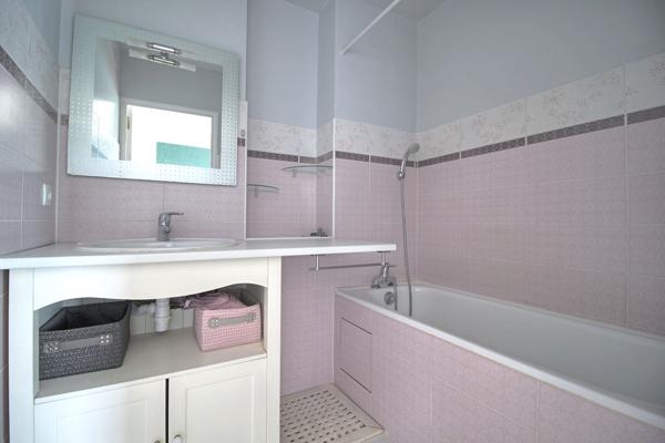 AGEN CENTRE - Appartement T2 meublé de 45 m² avec ascenseur et cave.