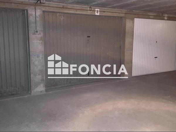 Location Parking 15 m² - 25 RUE DE STALINGRAD Grenoble 38100