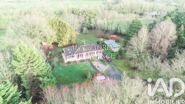 Maison à vendre 7 pièces 200 m² La Chaize-le-Vicomte