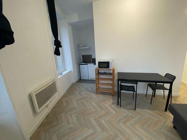 A vendre immeuble de rapport a Merdrignac . Axe Rennes Loudeac