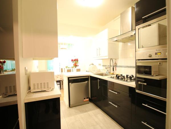 MAGNIFIQUE APPARTEMENT F4 80 m² 3 CHAMBRES AVEC BEAU JARDIN, 5 mn à PIED SEULEMENT DU TRAMWAY T12 !!!