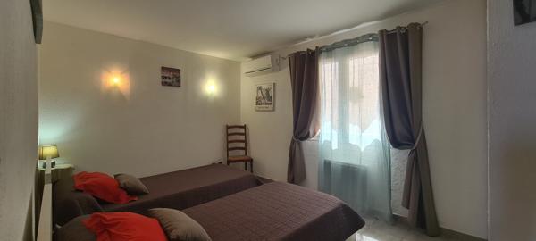 Maison
         7 pièces
        - 167 m² 480 000 € *