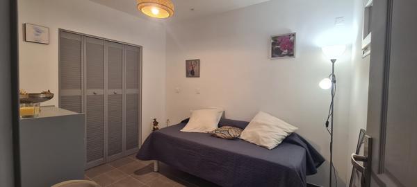 Maison
         7 pièces
        - 167 m² 480 000 € *