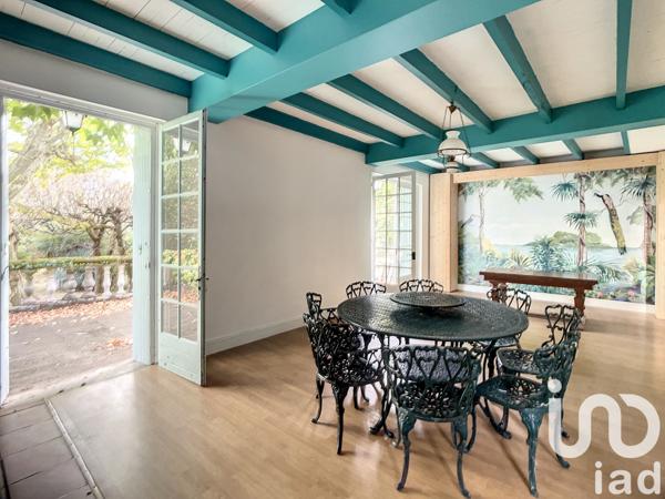 Maison à vendre 10 pièces 225 m² Dausse