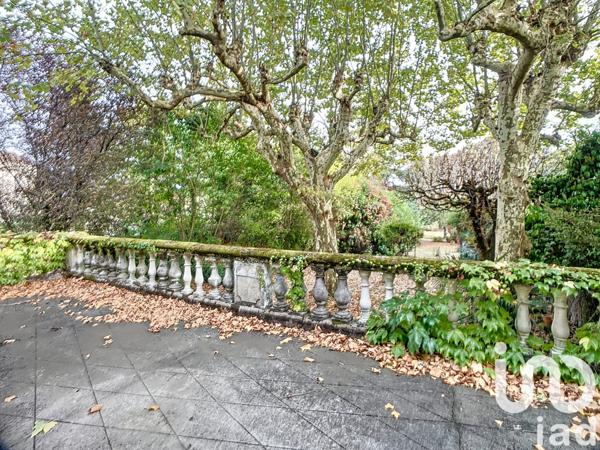 Maison à vendre 10 pièces 225 m² Dausse