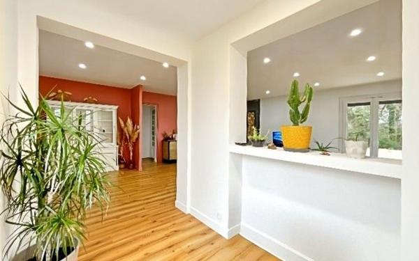 Maison à vendre    6 pièces • 158 m2 Les Clouzeaux
