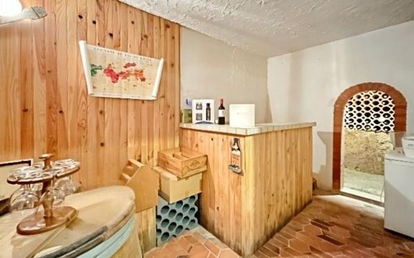 Maison à vendre    6 pièces • 158 m2 Les Clouzeaux