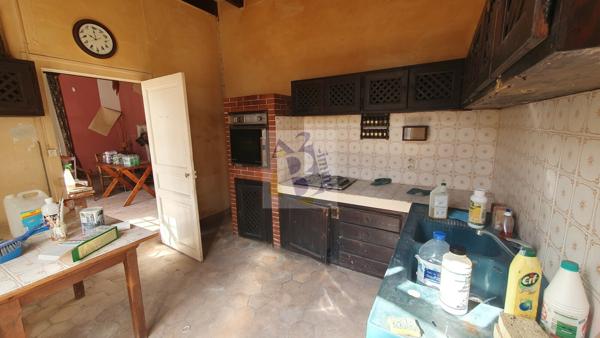 Vente maison de ville Gente (16130), 441.00m² avec 11 pièce(s) dont 6 chambre(s) sur 6500.00m² de terrain. Agence Allard Brimeaud
