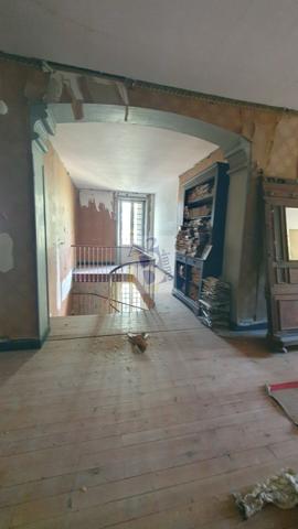 Vente maison de ville Gente (16130), 441.00m² avec 11 pièce(s) dont 6 chambre(s) sur 6500.00m² de terrain. Agence Allard Brimeaud