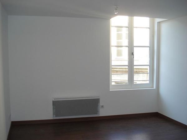 Appartement FONTENAY LE COMTE - 3 pièce(s) - 74 m2
