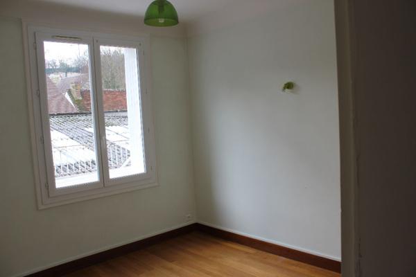 Bel appartement avec terrasse à louer à Loches