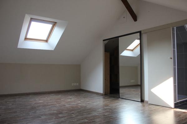 Bel appartement avec terrasse à louer à Loches