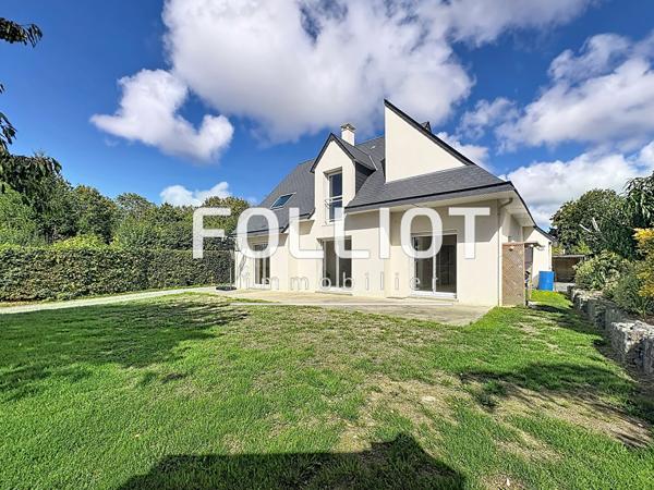 EXCLUSIVITÉ MAISON FAMILIALE AU COEUR DE BRÉHAL