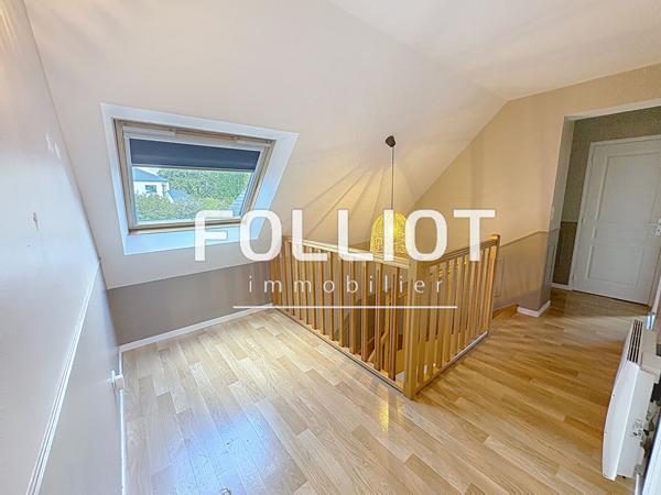EXCLUSIVITÉ MAISON FAMILIALE AU COEUR DE BRÉHAL
