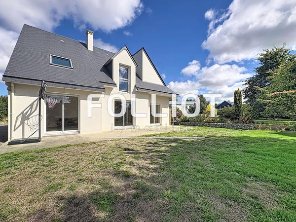 EXCLUSIVITÉ MAISON FAMILIALE AU COEUR DE BRÉHAL