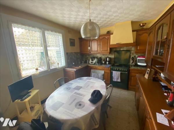 Pavillon situé dans un hameau