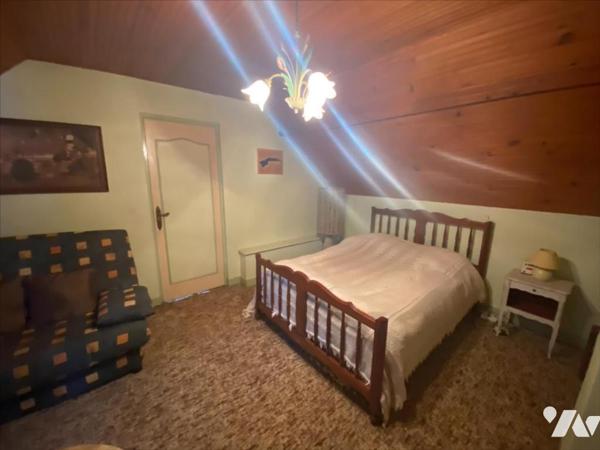 Pavillon situé dans un hameau