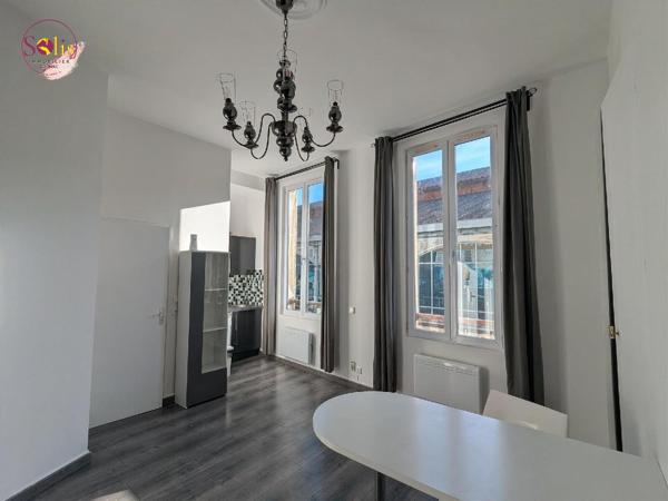 IMMEUBLE CENTRE-VILLE DE COGNAC On vous propose un ...