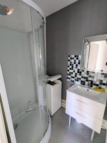 IMMEUBLE CENTRE-VILLE DE COGNAC On vous propose un ...