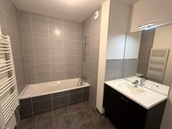 Appartement à louer à Rennes en Ille-et-Vilaine (35000), ref : 019/5562   
RENNES-BEAUREGARD