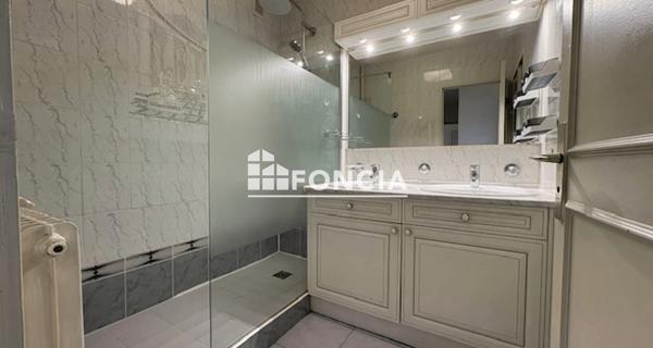 Location Appartement 5 pièces 113.17 m² - Poitiers 86000