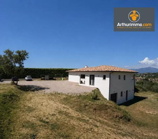 Vente                                                      Villa
                        
                     5 pièces                      167 m2                     à Porticcio