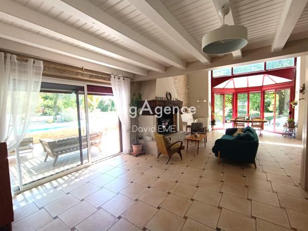 Maison à AIZENAY, 85190 - 7 pièces 189m²