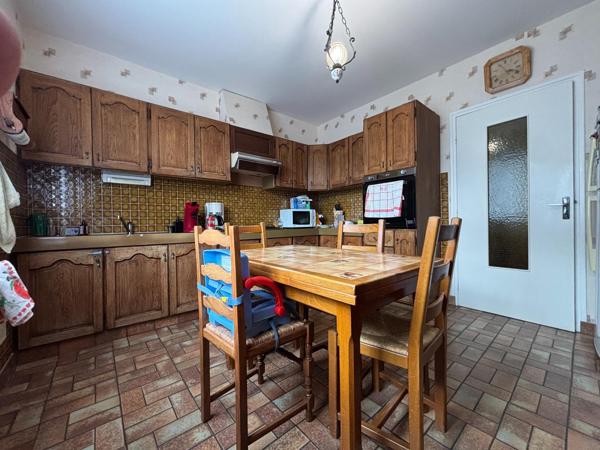 Maison, 3 chambres, garage, jardin.