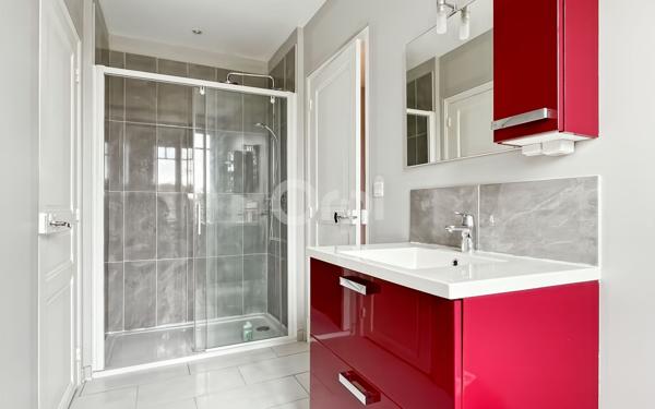 Maison à vendre    10 pièces • 255 m2 Guichainville