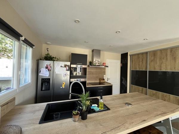 Maison à vendre 472 500 € Brindas 4 p 91 m² DPE B