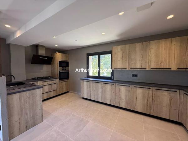 Vente Maison 5 pièces 93 m2 à Trans-en-Provence