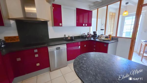 Maison familiale de 165m2 avec 4 chambres et un bureau