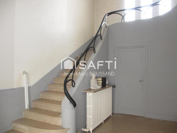 CHAUFFAILLES Maison 9 pièces 302M²