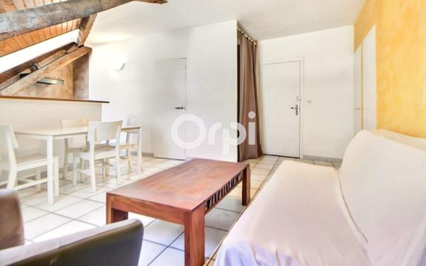 Appartement à vendre    2 pièces • 42,49 m2 Oloron-Sainte-Marie