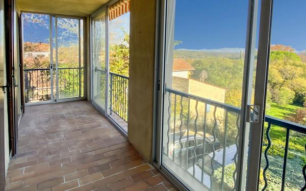 Appartement à louer    3 pièces • 80,95 m2 Forcalquier
