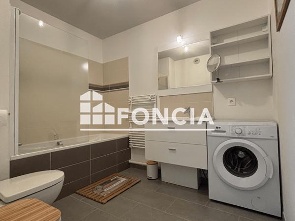 Location Studio 38.71 m² - BATIMENT B - PORTE 116 La Rochelle 17000